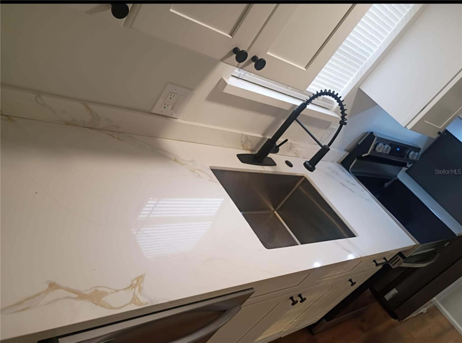 105 Canary Lane Property Photo 16