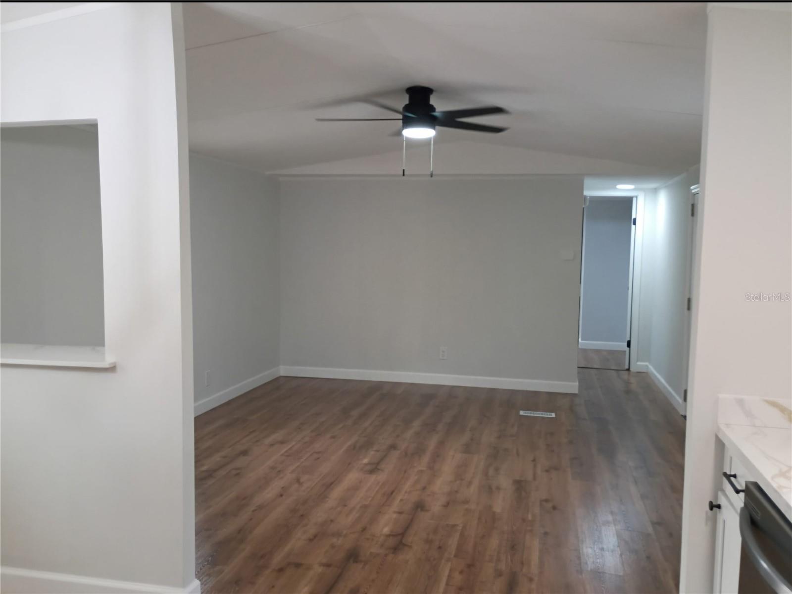 105 Canary Lane Property Photo 23