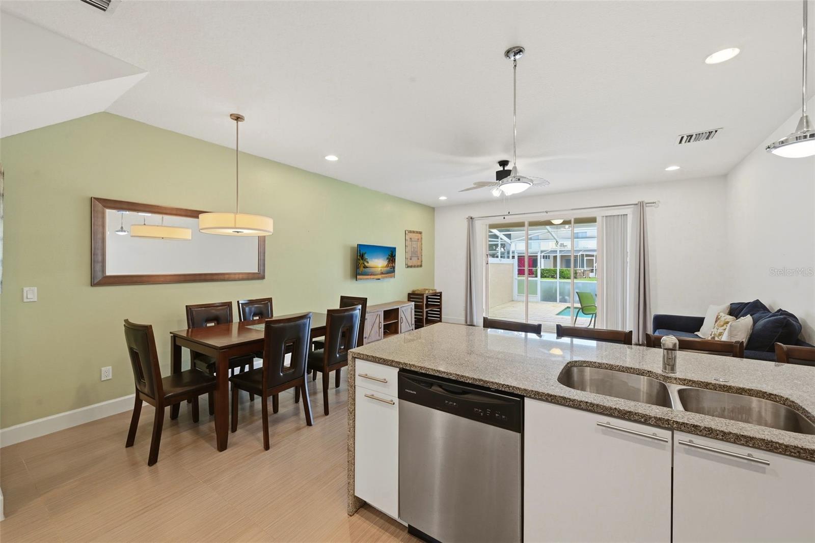 17530 Placidity Ave Property Photo 9