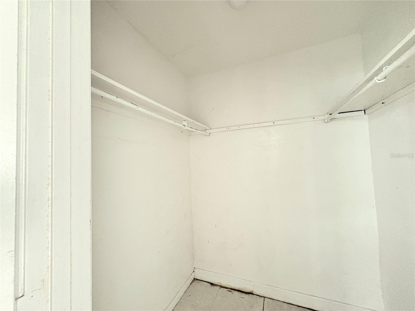 1106 E South St #2 Property Photo 11