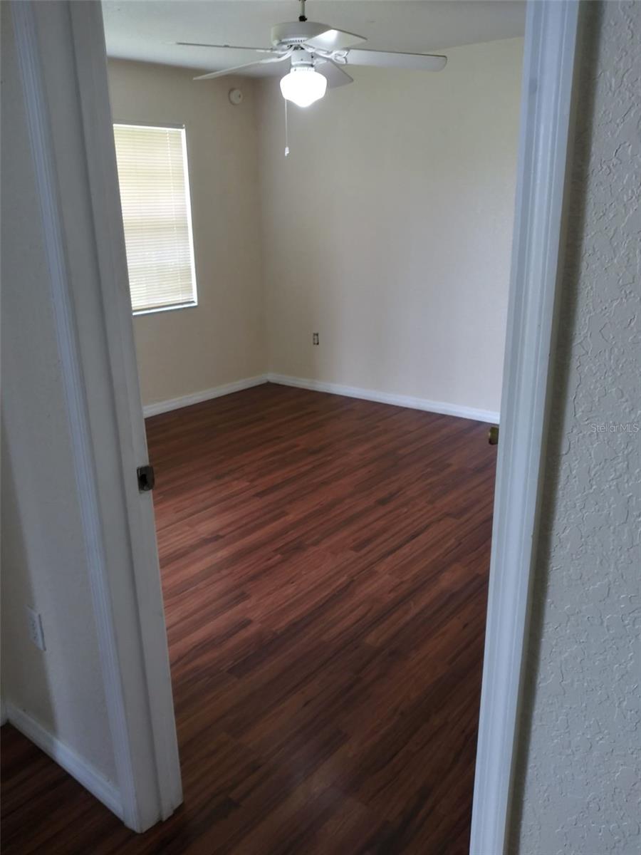 14049 Fairway Island Dr #123 Property Photo 4
