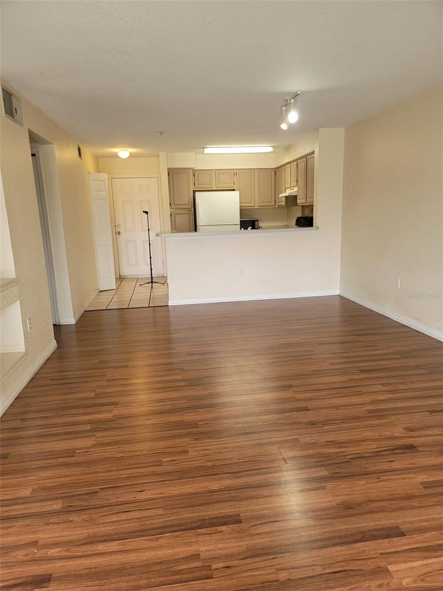 14049 Fairway Island Dr #123 Property Photo 16