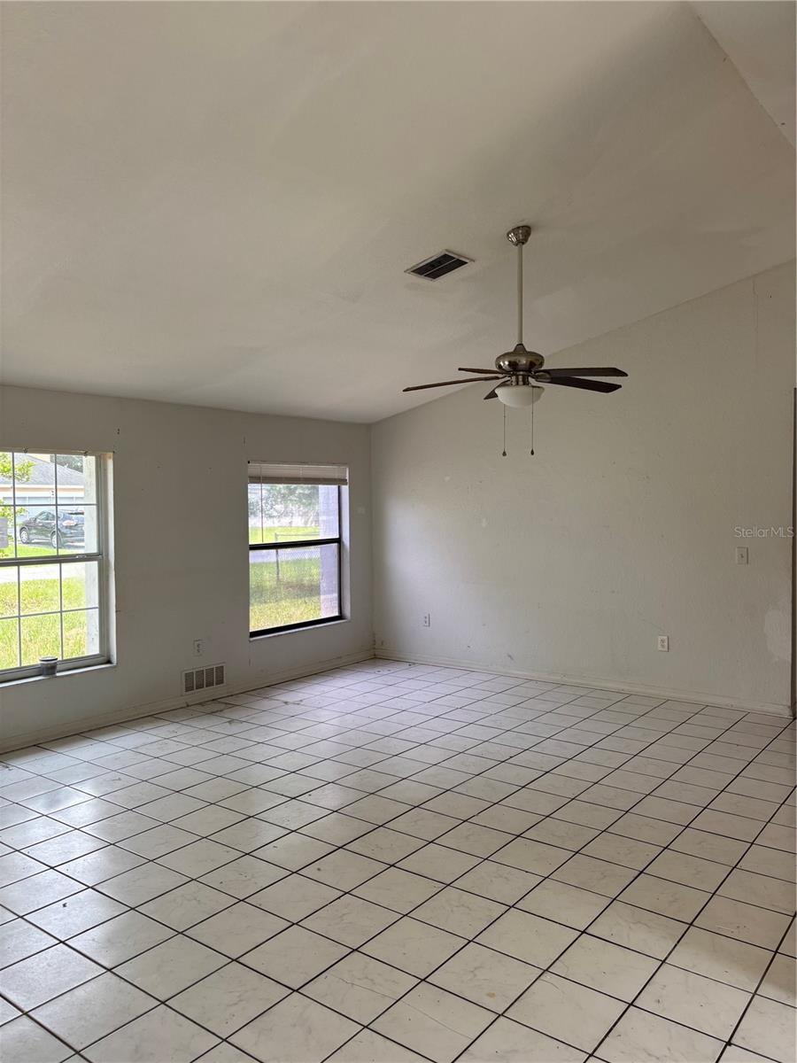 833 Oglethorpe Ct Property Photo 18