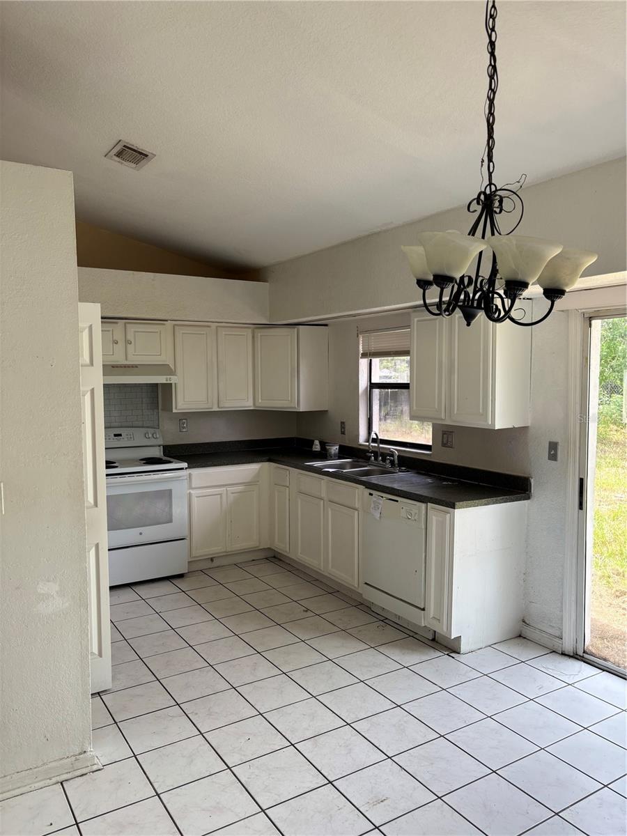833 Oglethorpe Ct Property Photo 19