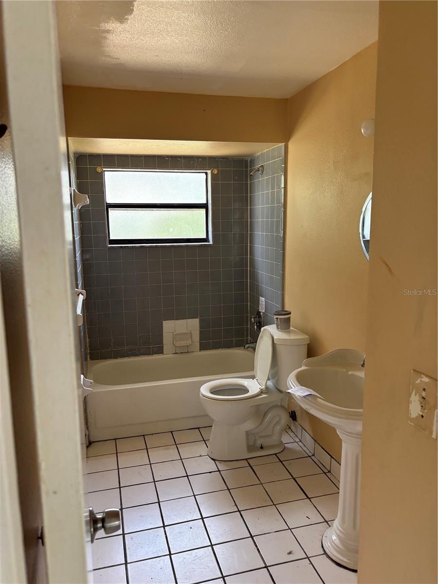 833 Oglethorpe Ct Property Photo 24