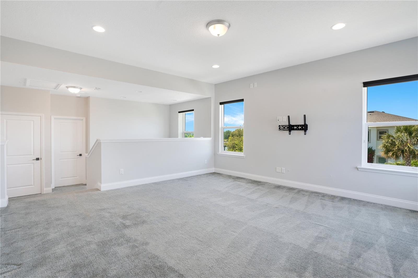 13101 Gabor Ave Property Photo 15
