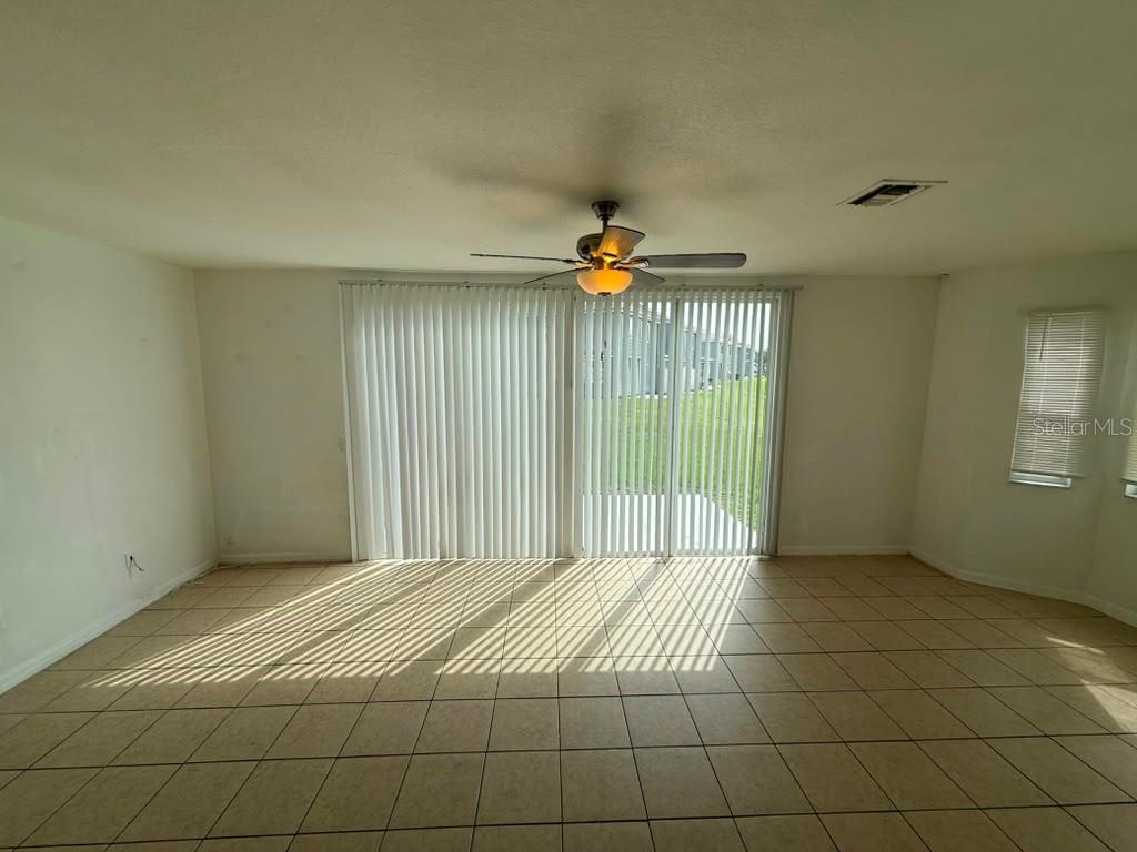 833 Caribbean Dr #a Property Photo 15