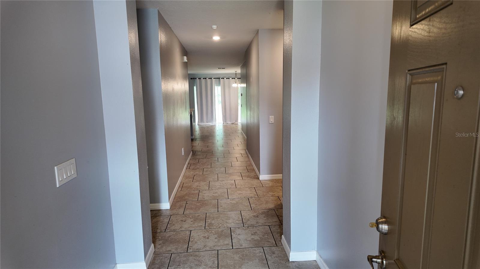 2462 Addison Creek Dr Property Photo 5