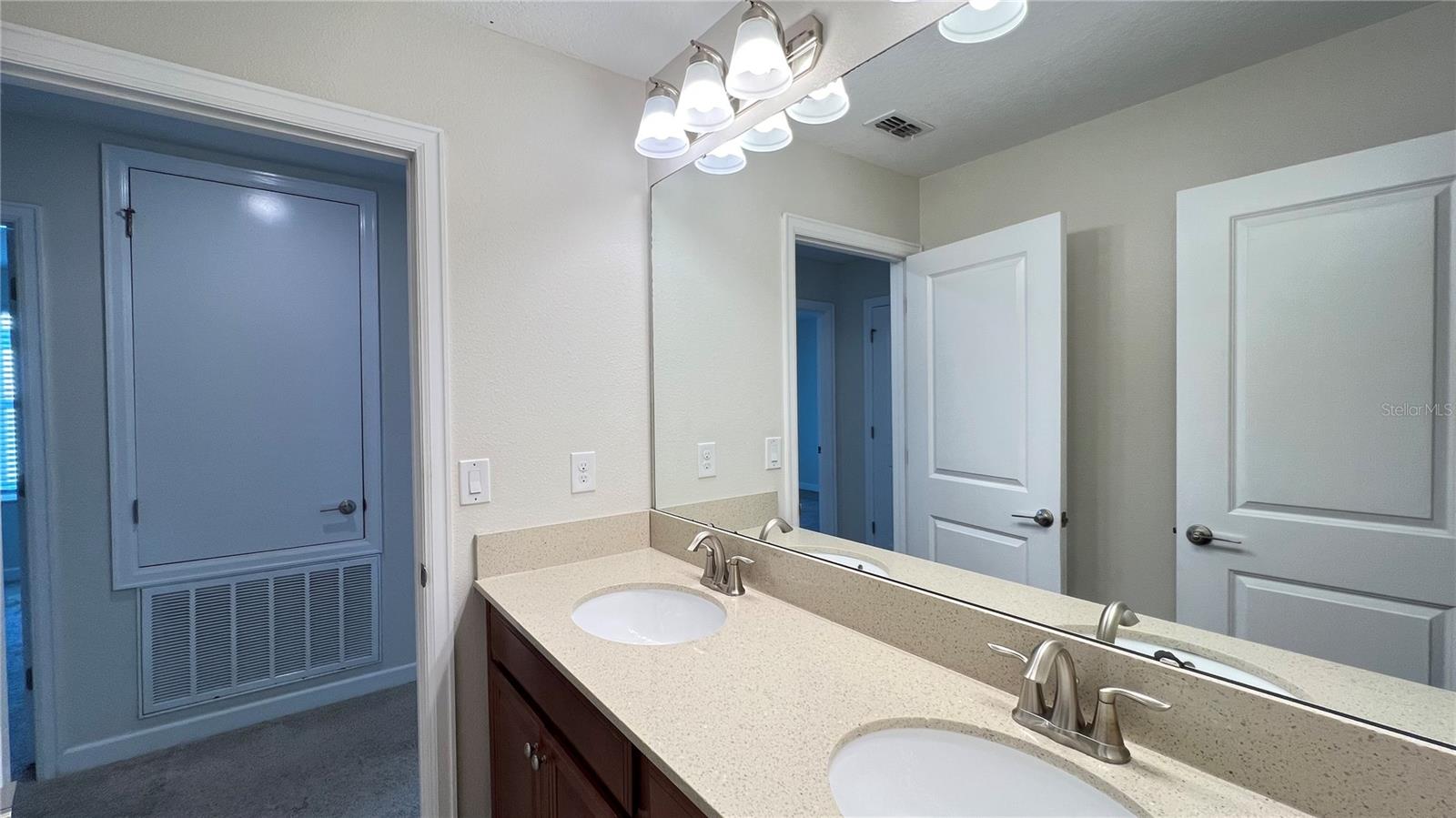 4606 Rhythm Rd Property Photo 35