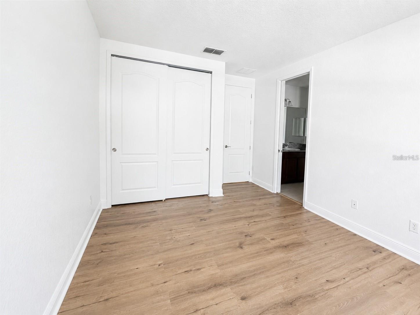 10345 Belfry Cir Property Photo 17