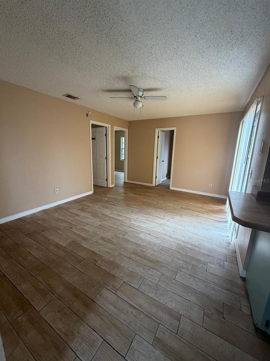 1726 Monticello St Property Photo 13