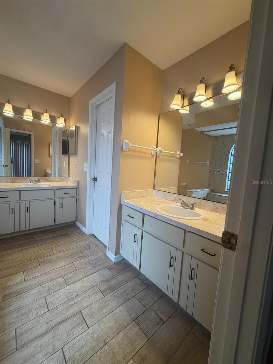 1726 Monticello St Property Photo 21