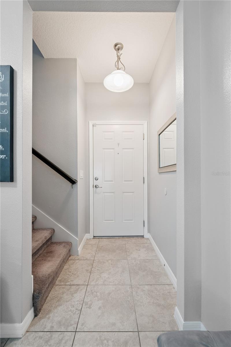 2438 Seven Oaks Dr Property Photo 4