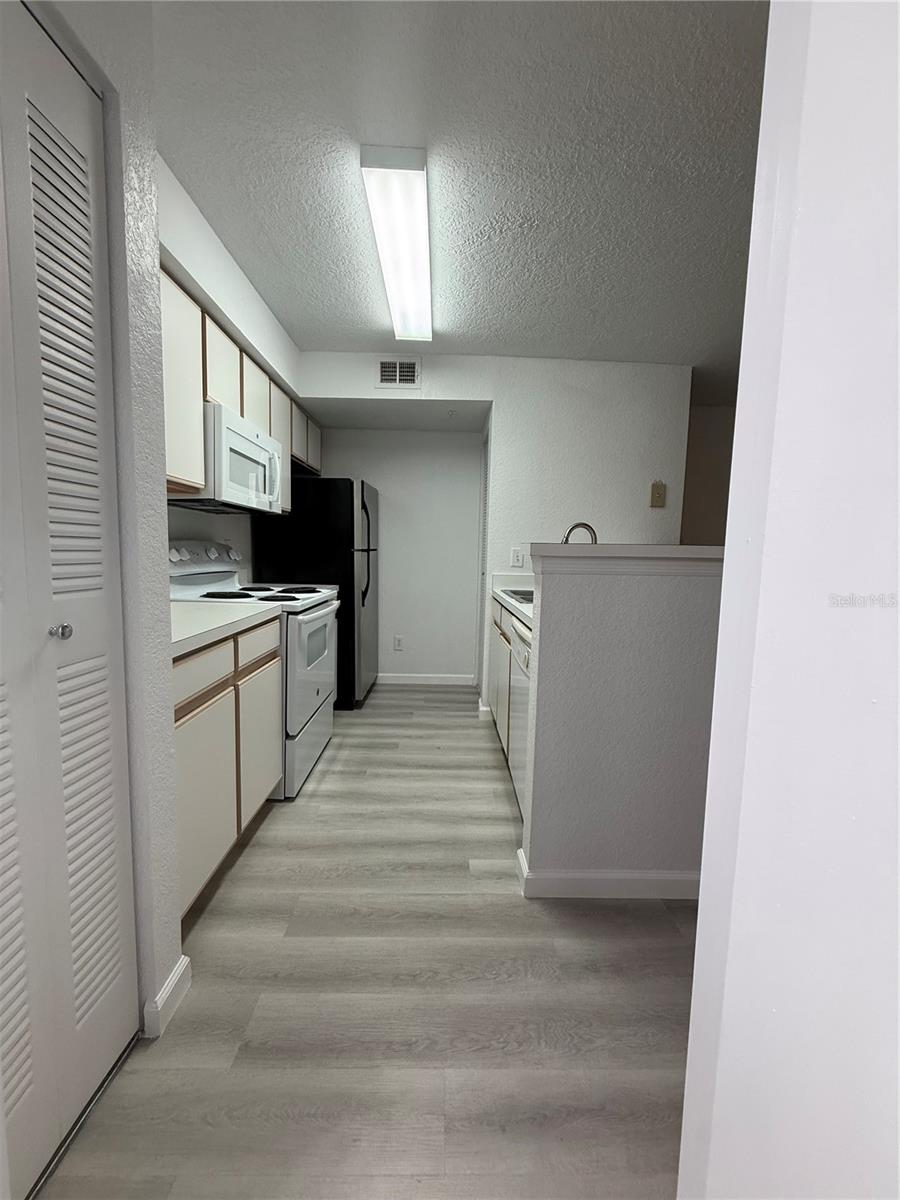 2208 Antigua Pl #914 Property Photo 15