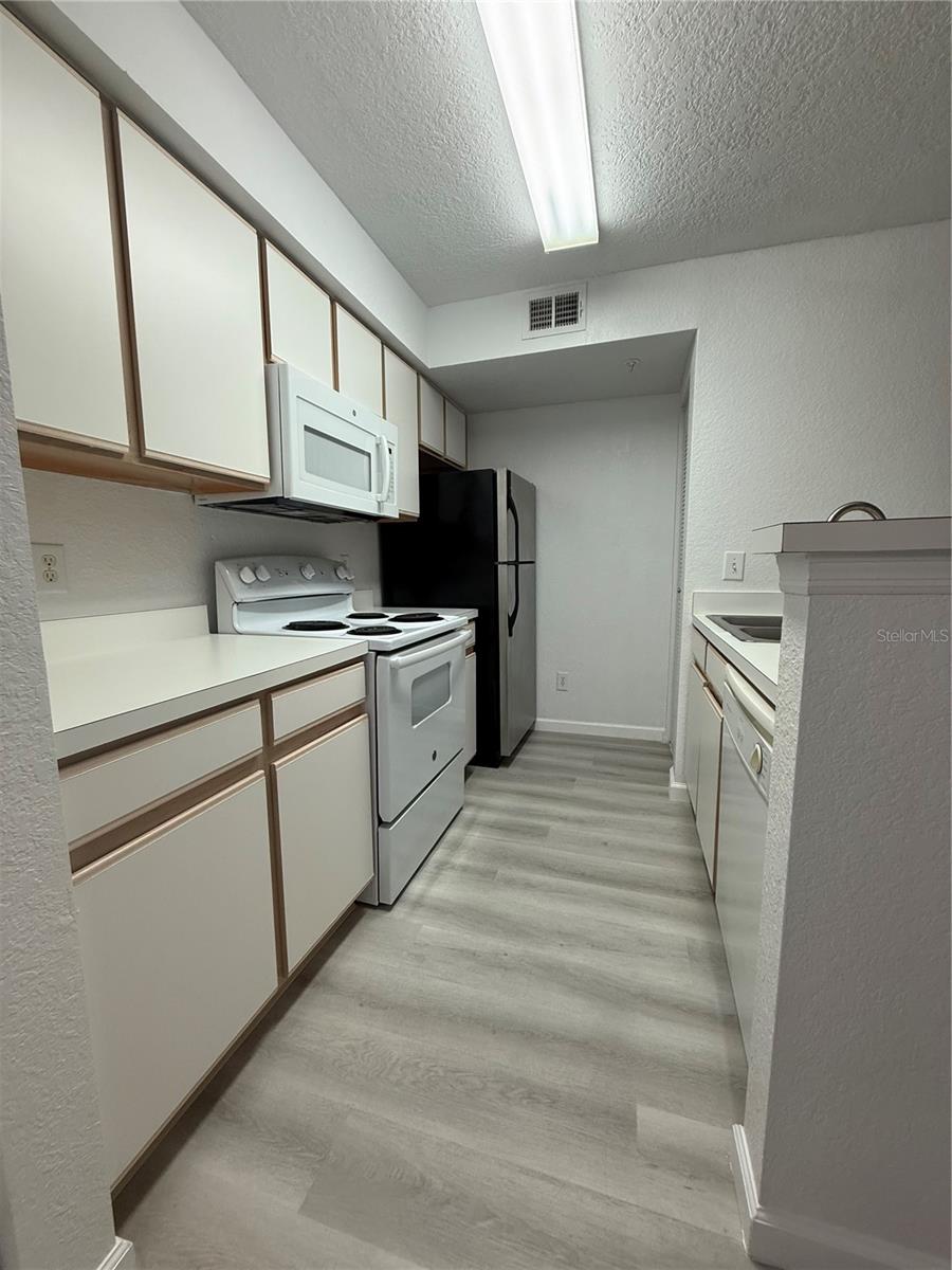 2208 Antigua Pl #914 Property Photo 16