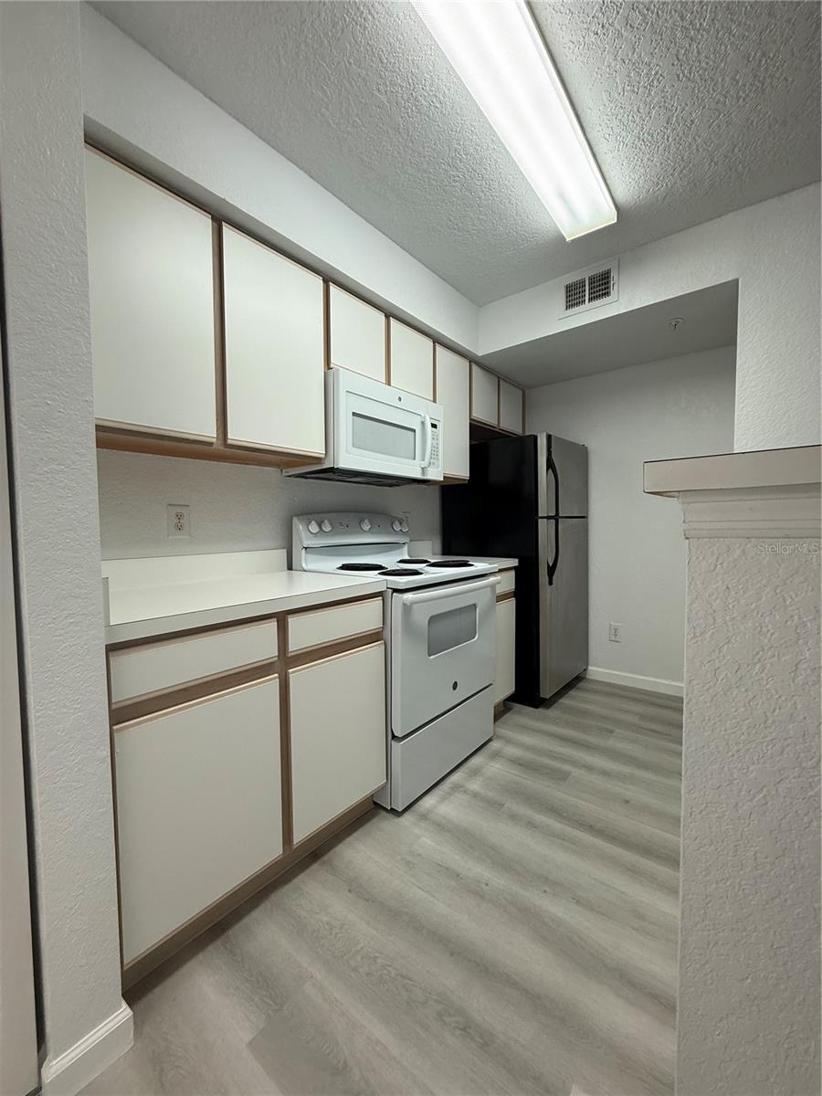 2208 Antigua Pl #914 Property Photo 17