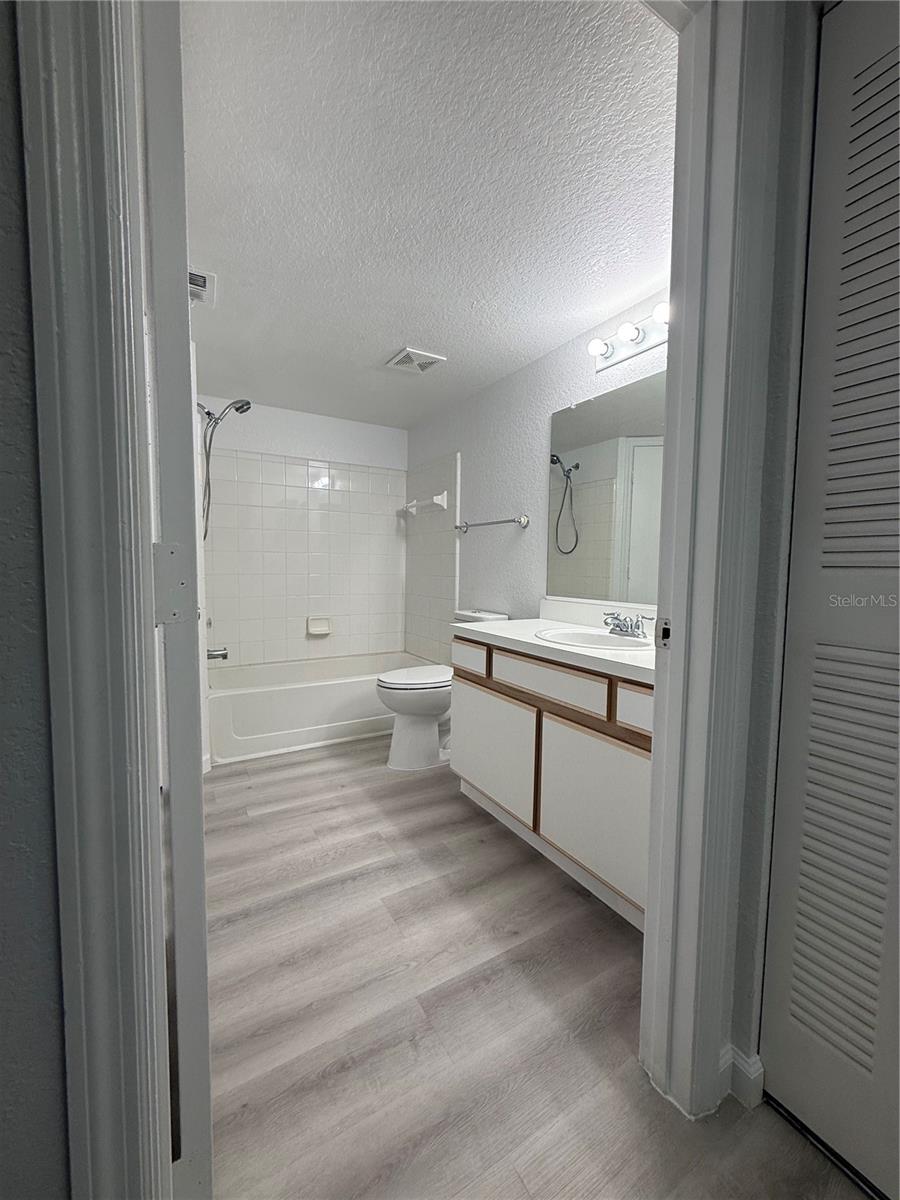 2208 Antigua Pl #914 Property Photo 21