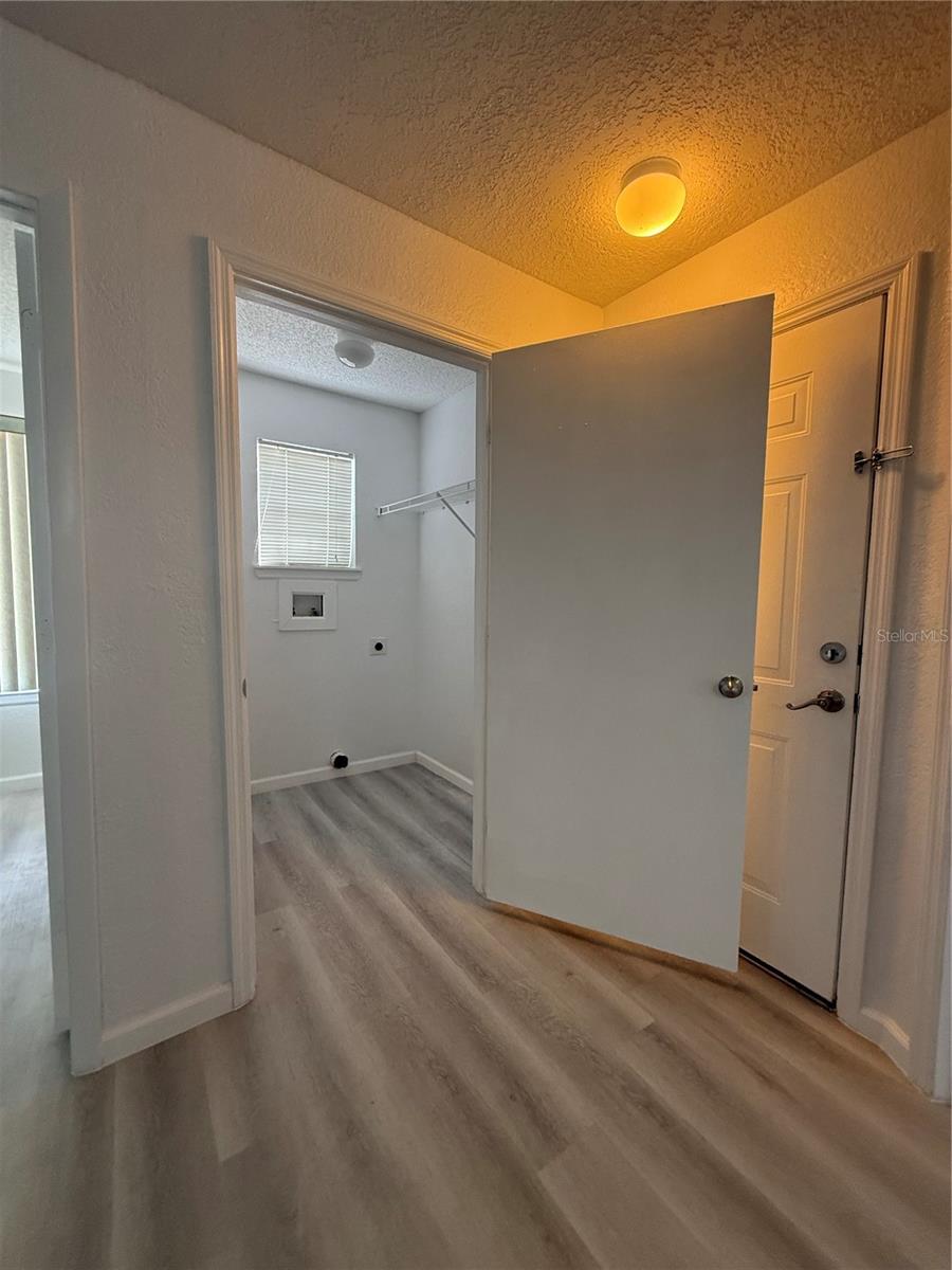2208 Antigua Pl #914 Property Photo 27