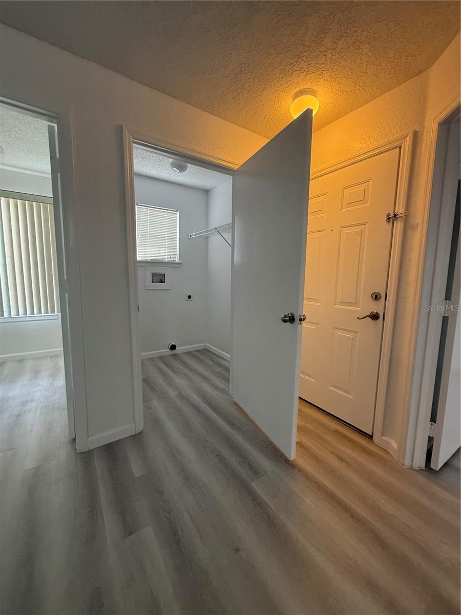 2208 Antigua Pl #914 Property Photo 28