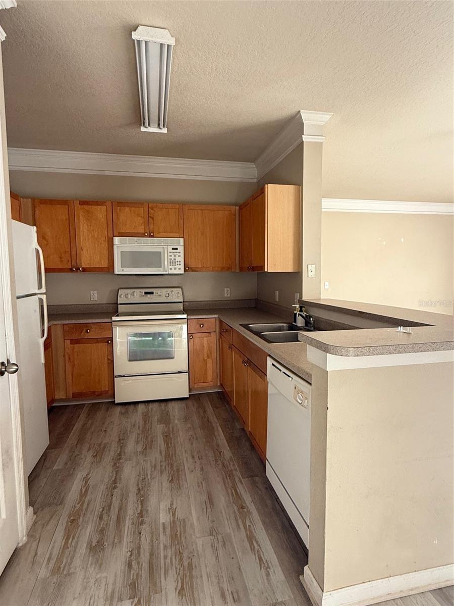 8848 Villa View Cir #206 Property Photo 5