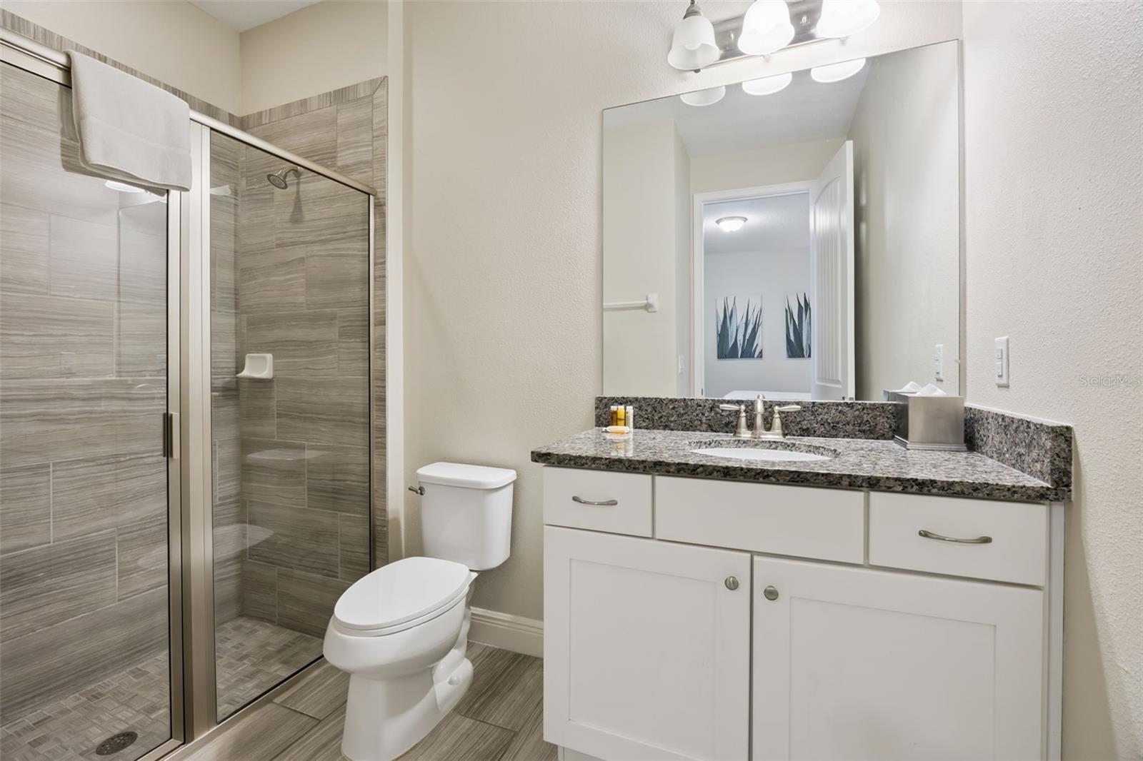 341 Pendant Ct Property Photo 23