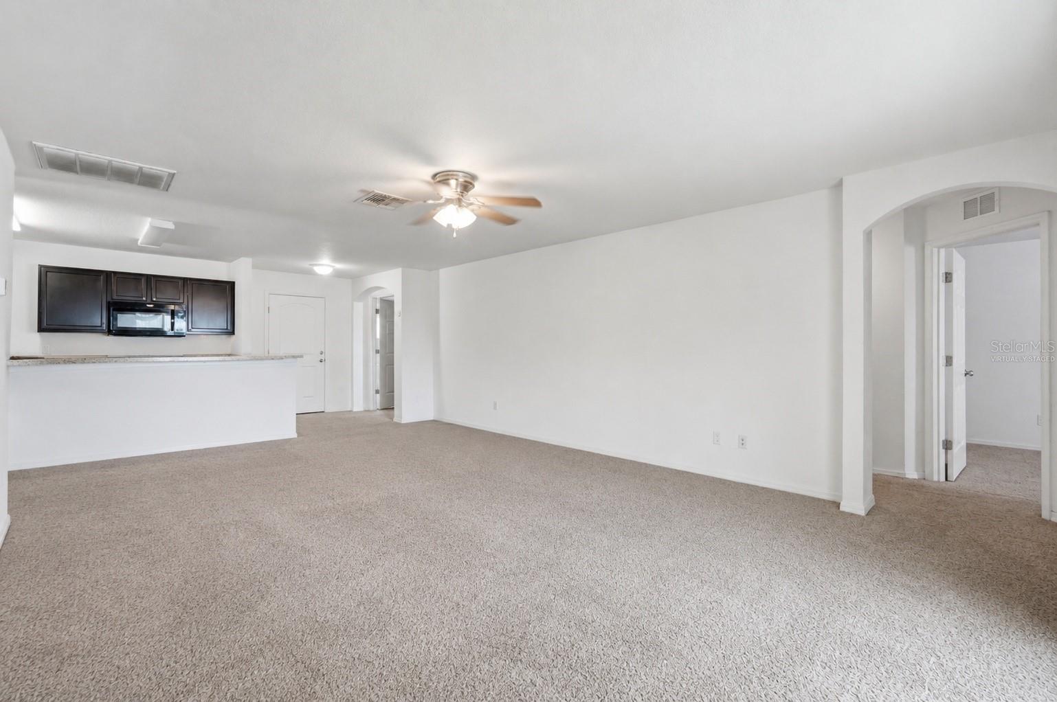 1603 Ellington Dr Property Photo 8