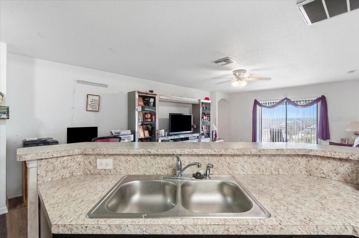 1603 Ellington Dr Property Photo 12