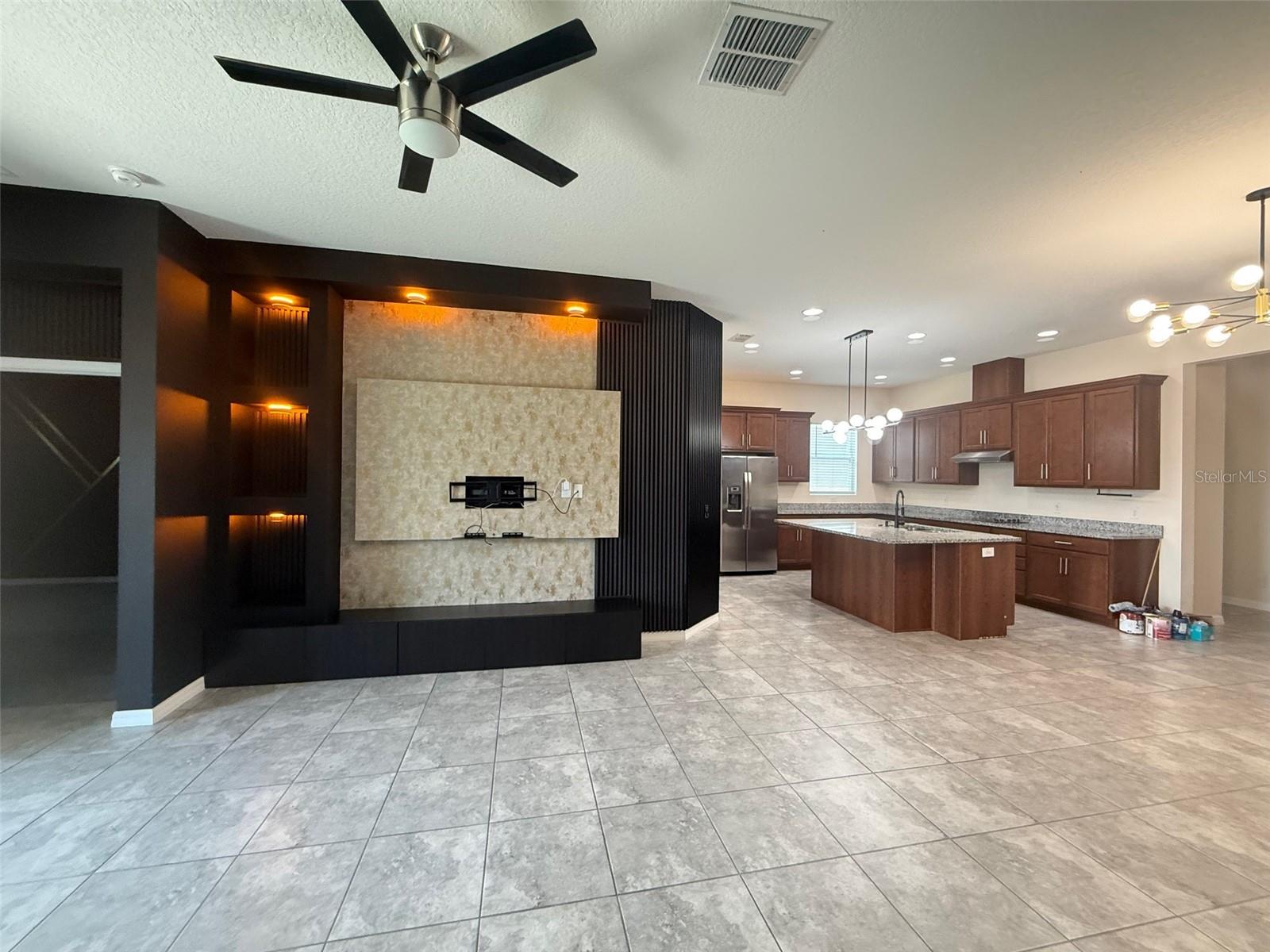 2074 Brillante Dr Property Photo 8