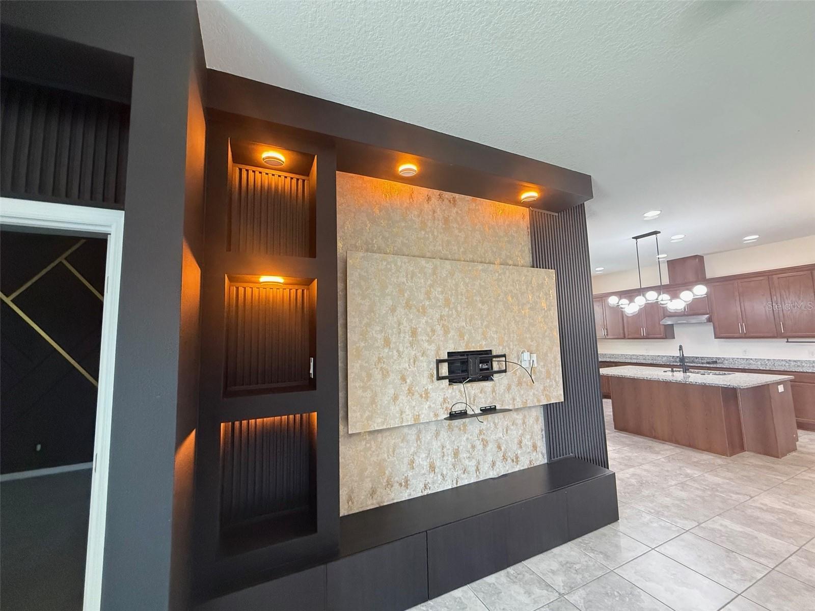 2074 Brillante Dr Property Photo 9