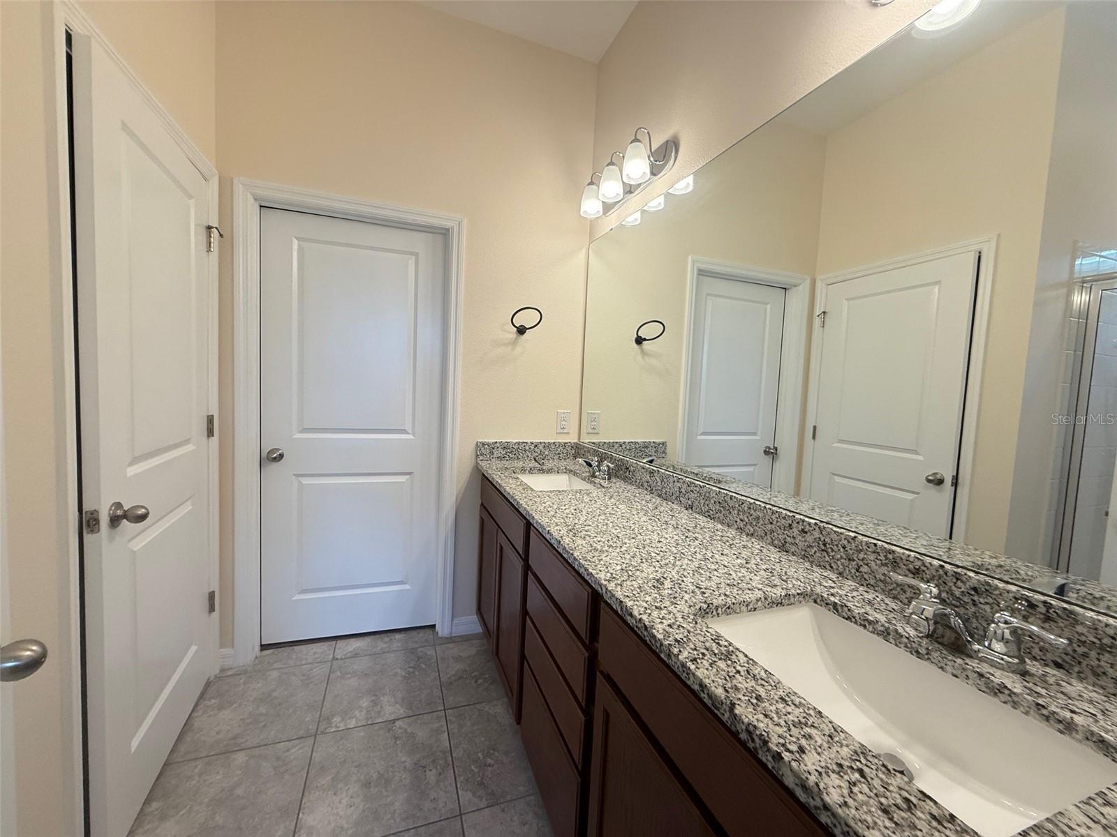 2074 Brillante Dr Property Photo 11