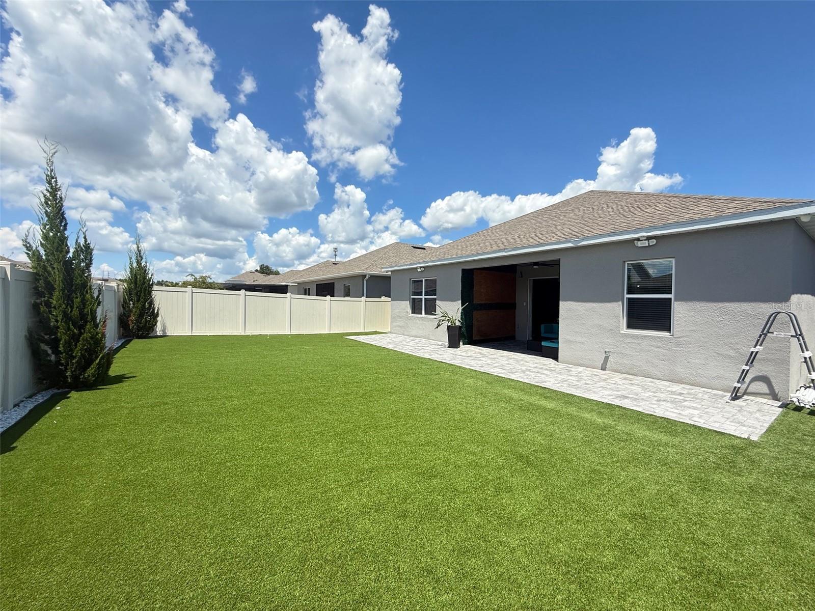 2074 Brillante Dr Property Photo 20