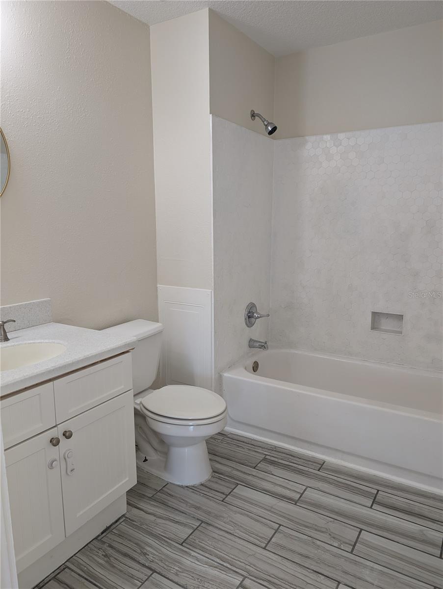 611 Campus St #320 Property Photo 11