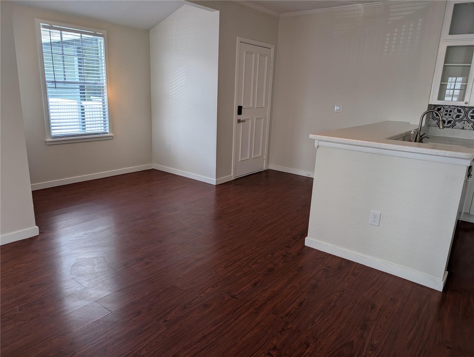 611 Campus St #320 Property Photo 17