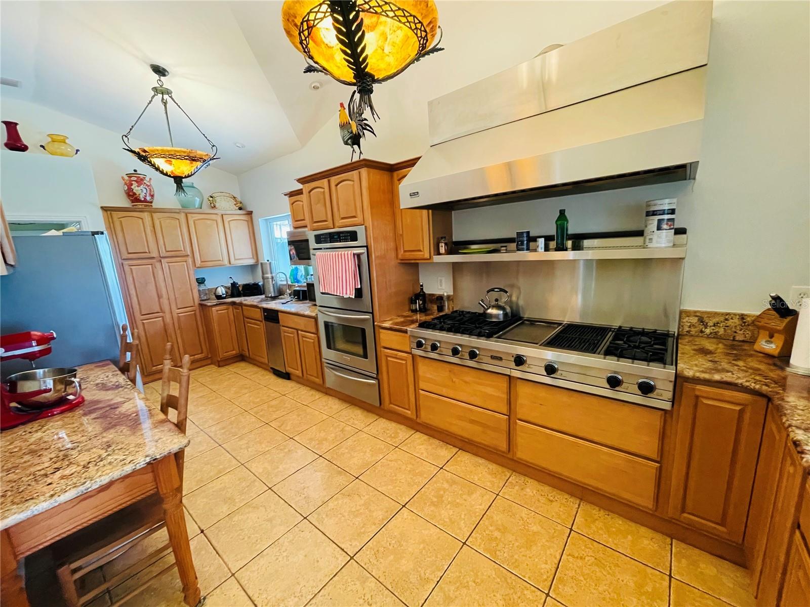 807 Neptune Rd Property Photo 4