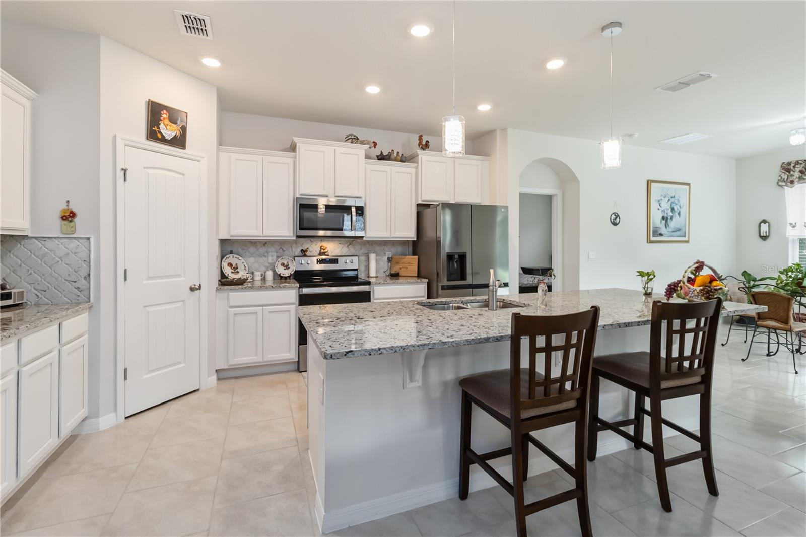 2916 Hooded Crane Cv Property Photo 8