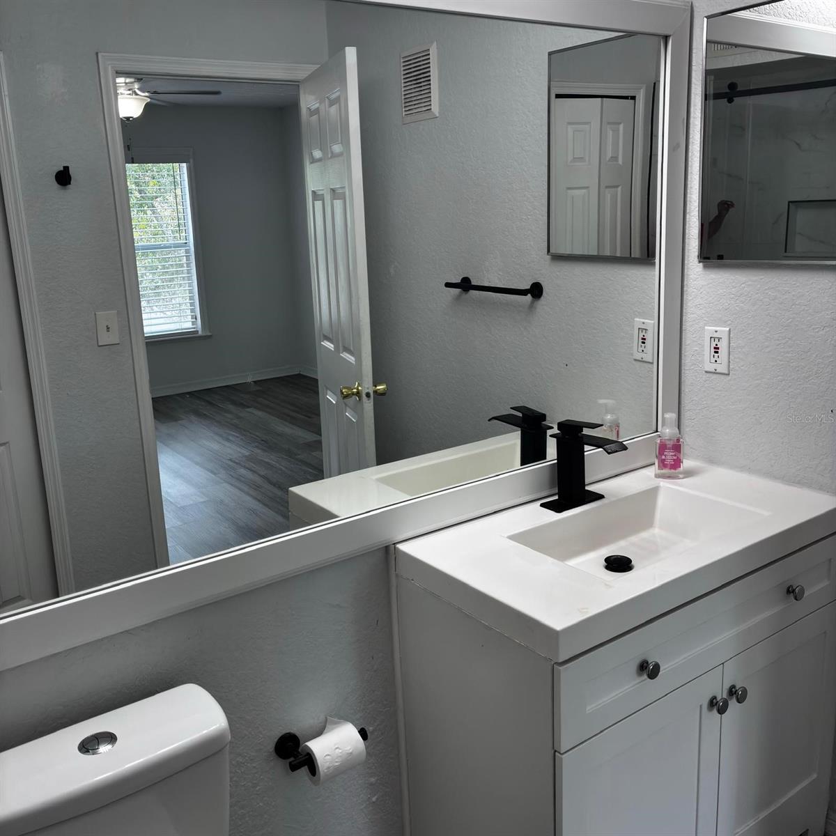 8939 Latrec Ave #1303 Property Photo 10