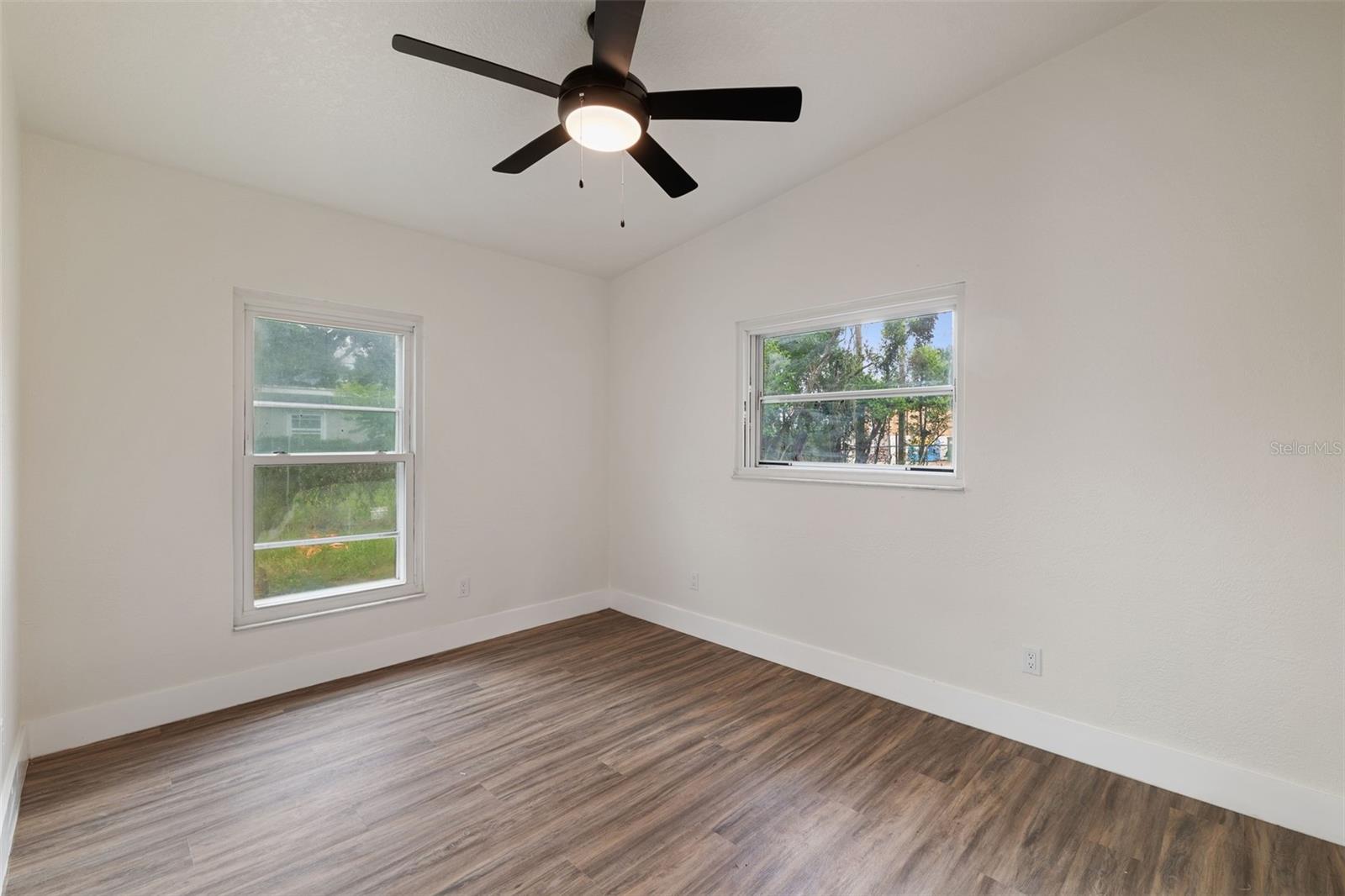 4431 Southmore Dr Property Photo 20