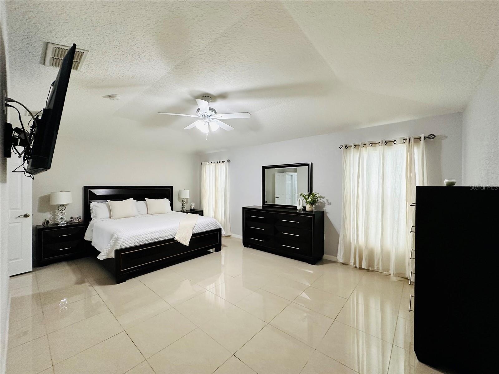 8885 Palisades Beach Ave Property Photo 15