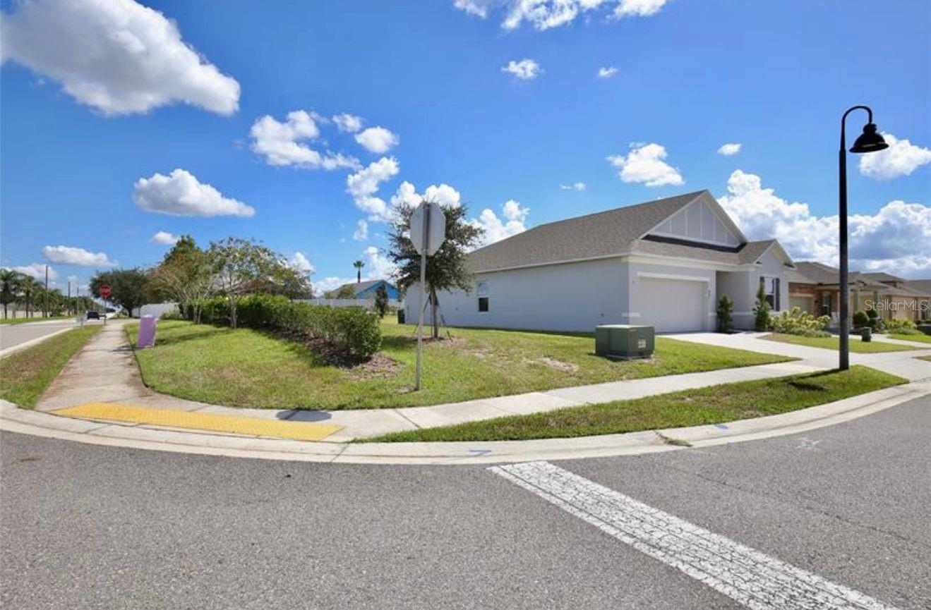 492 Pinecrest Loop Property Photo 4