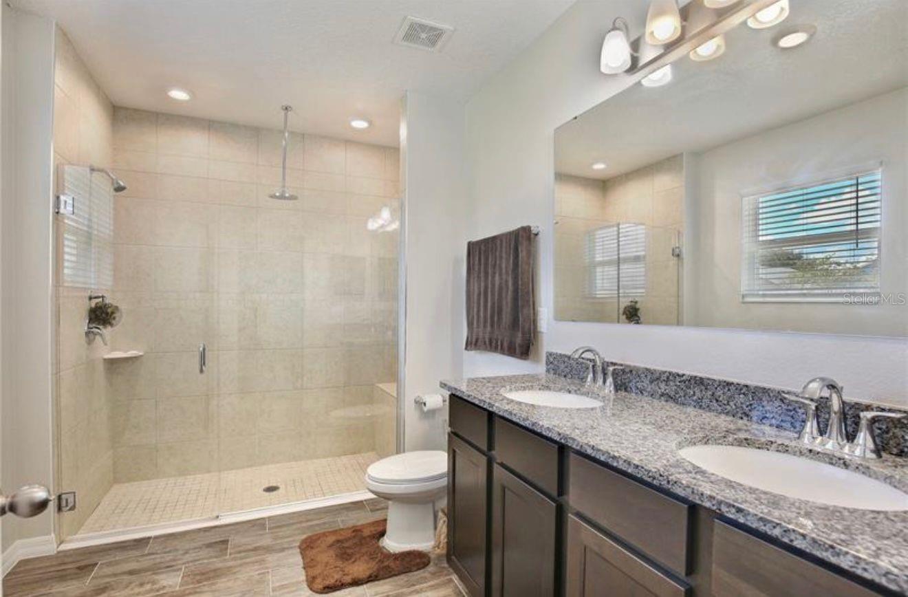 492 Pinecrest Loop Property Photo 13