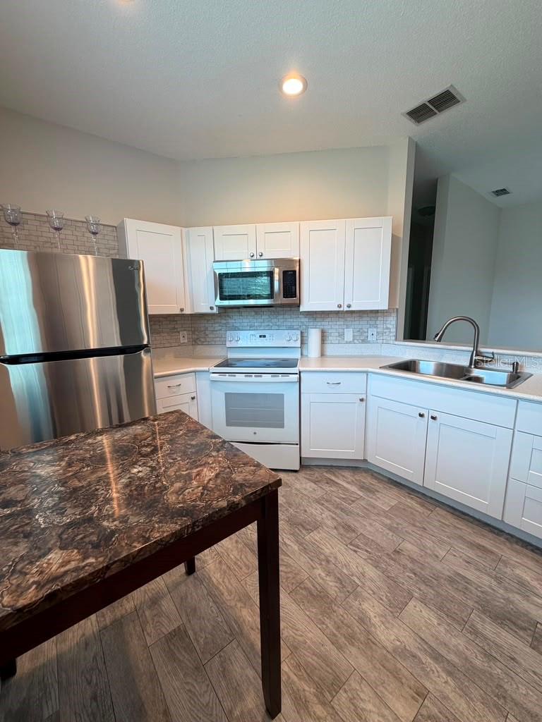 13121 Summerton Dr Property Photo 11