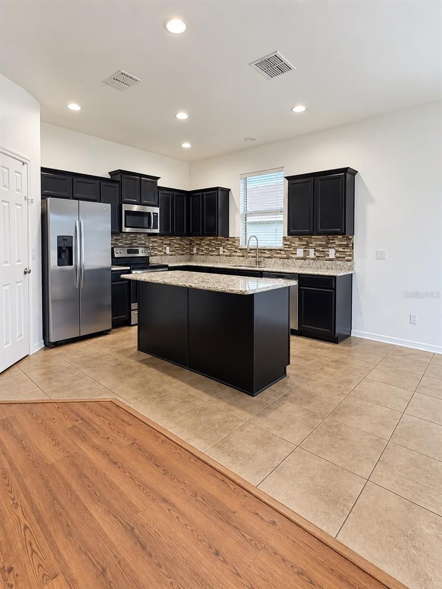 3818 Spirited Cir Property Photo 3