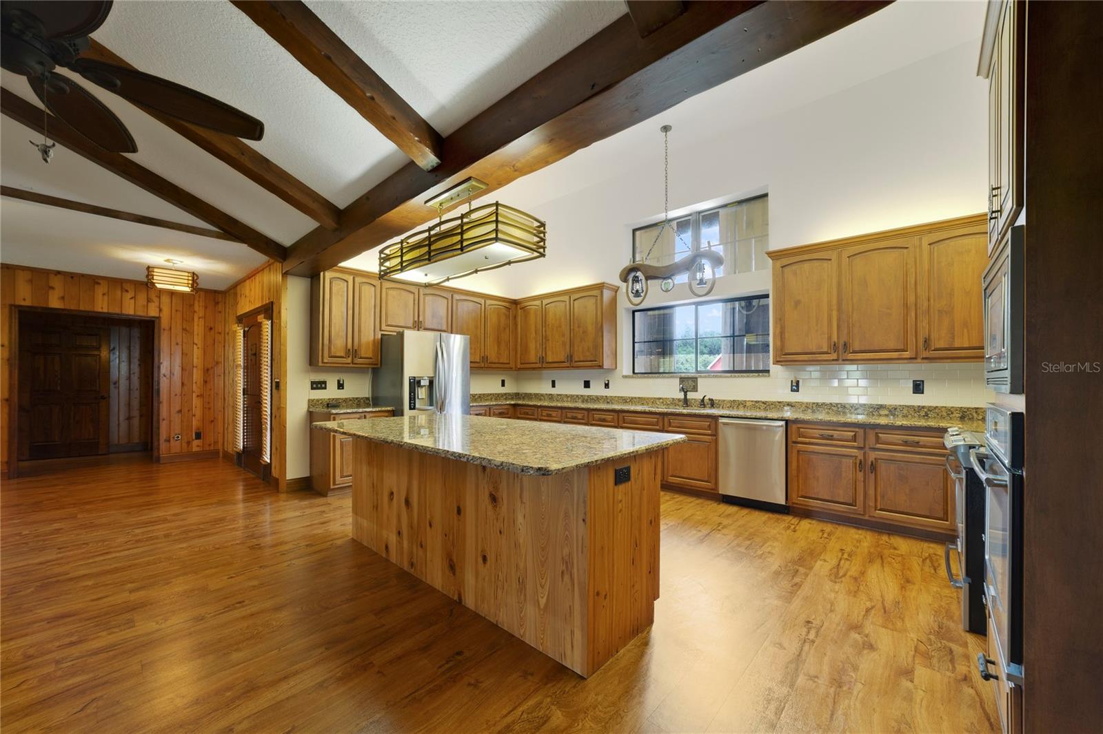 2700 Zuni Rd Property Photo 12
