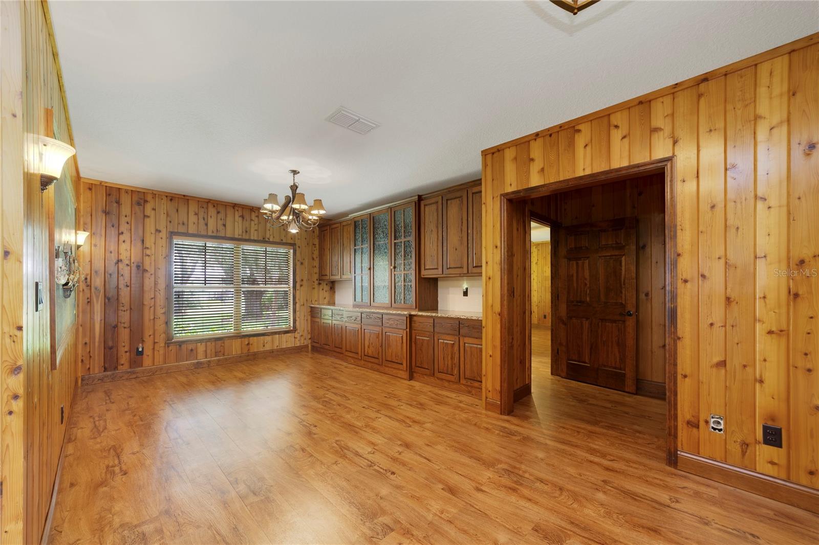 2700 Zuni Rd Property Photo 17