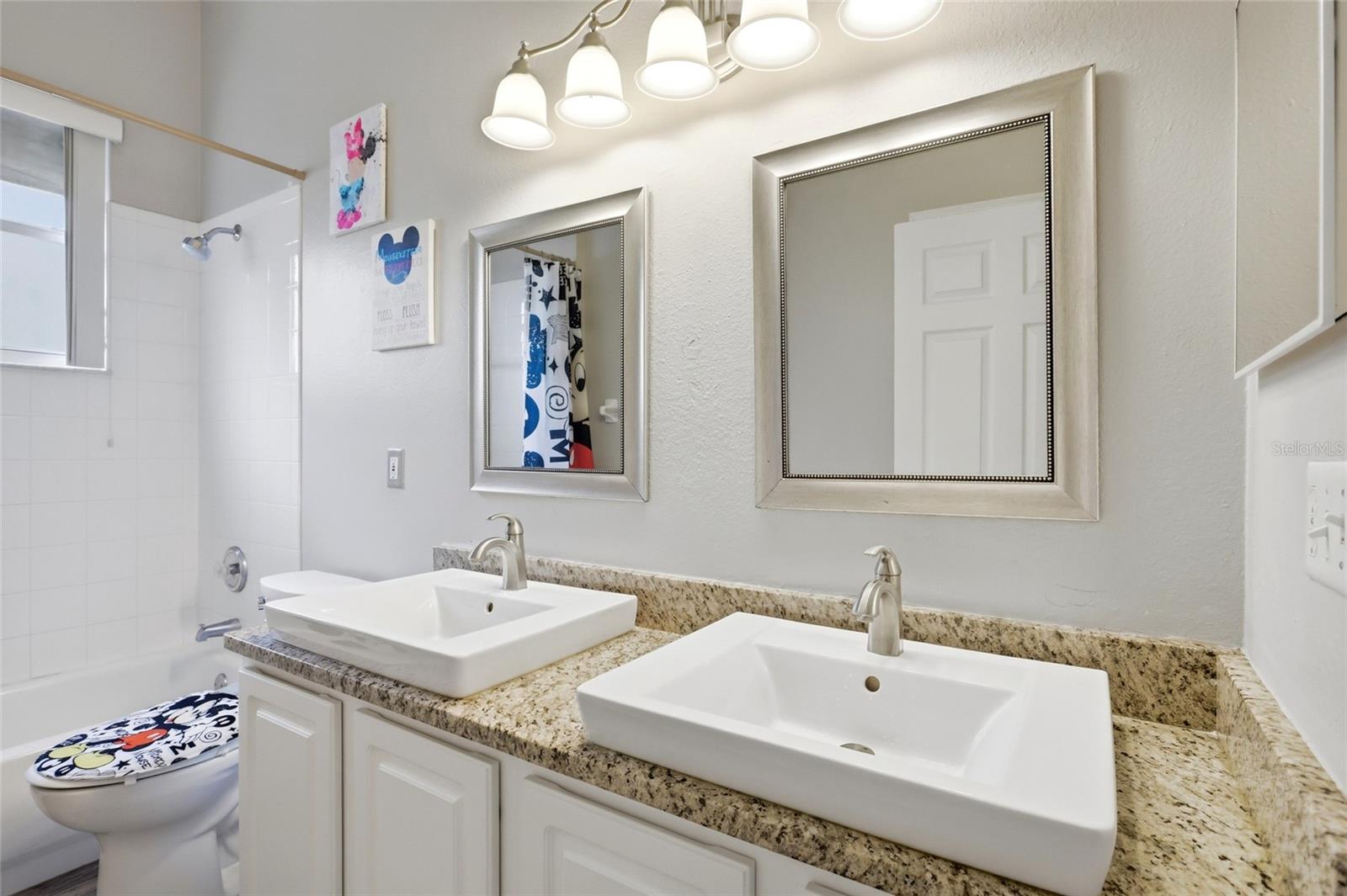 340 Ballyshannon Dr Property Photo 28