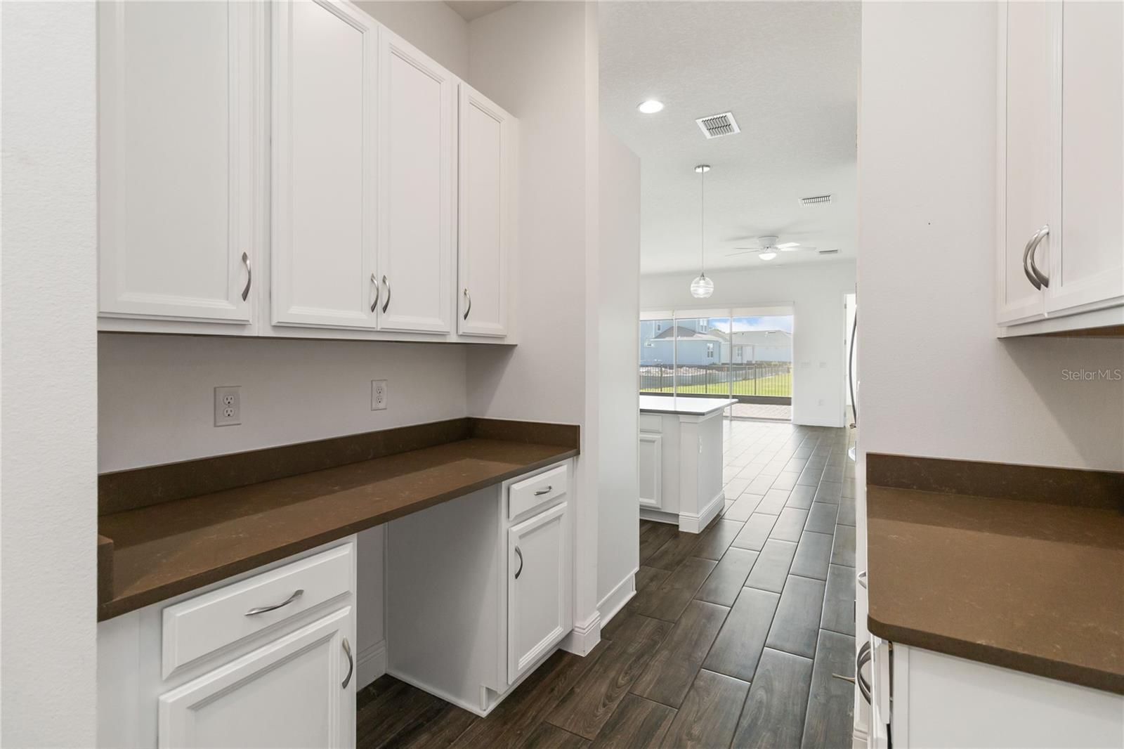 2709 Greenlands St Property Photo 14