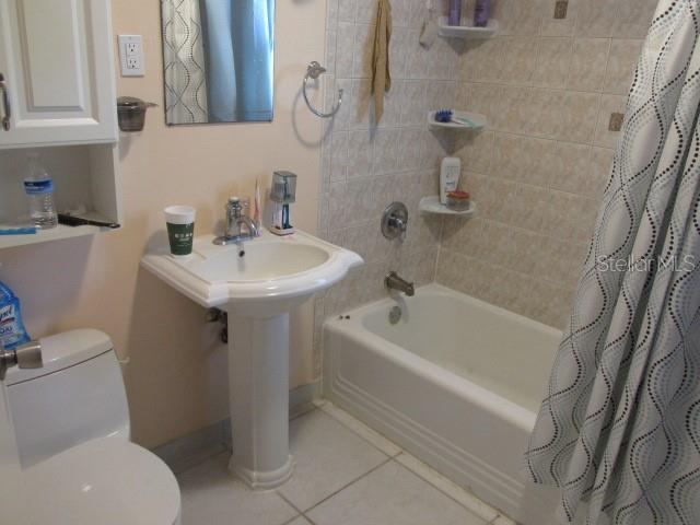 5500 Lake Lizzie Dr Property Photo 11