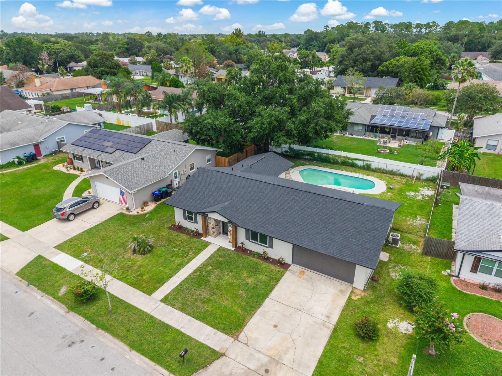 8624 Baylor Cir Property Photo 4