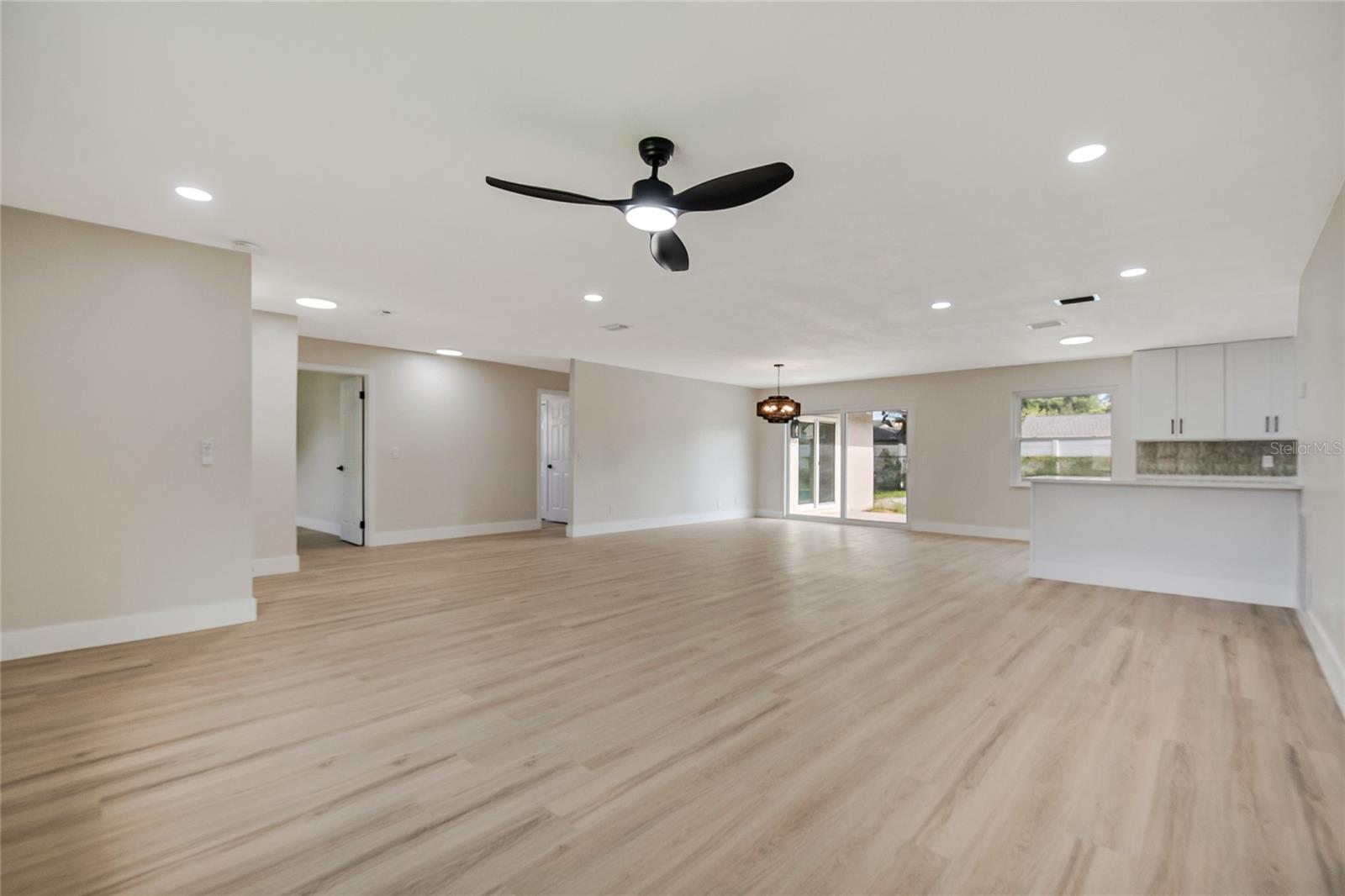 8624 Baylor Cir Property Photo 14