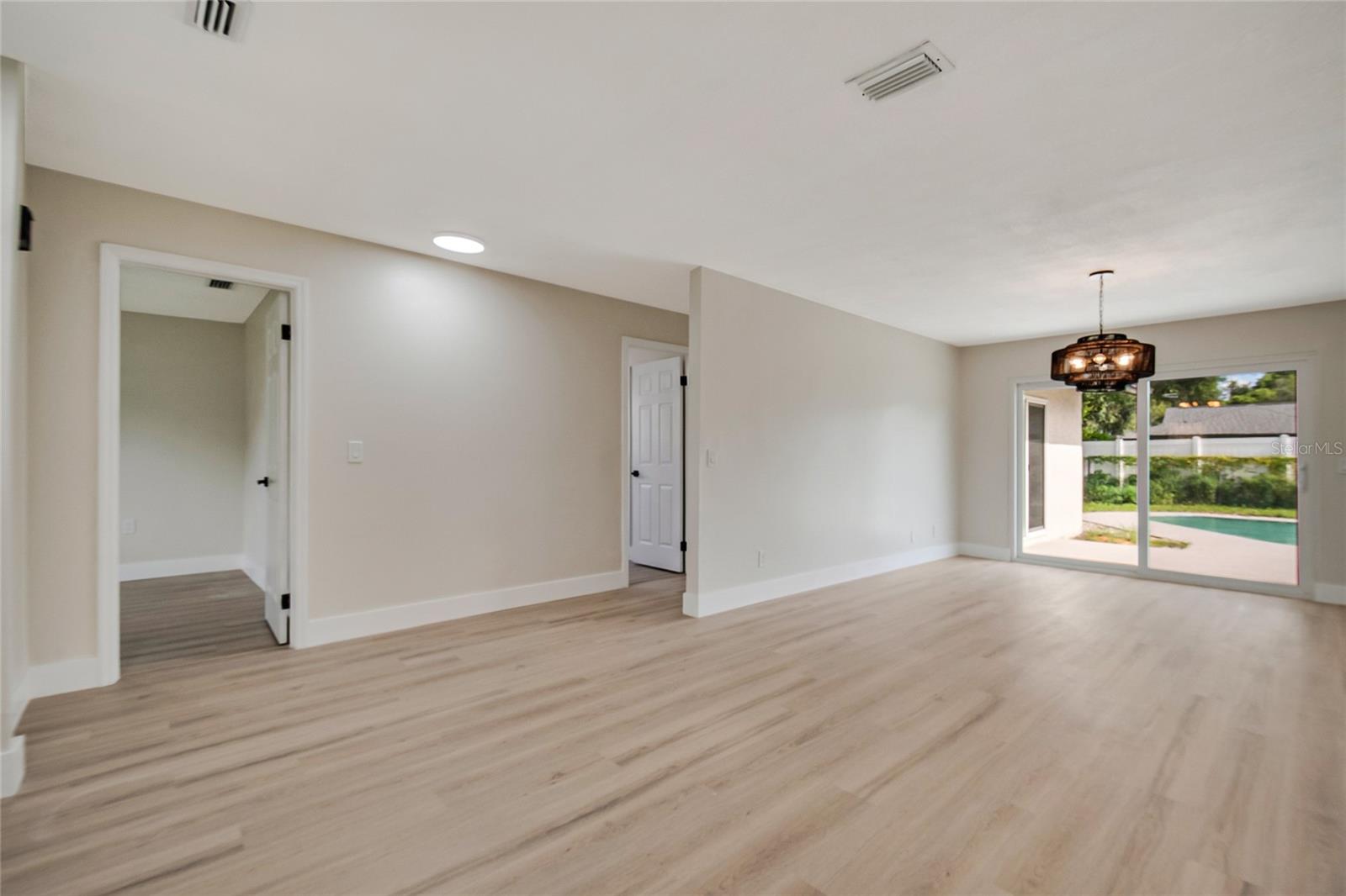 8624 Baylor Cir Property Photo 27